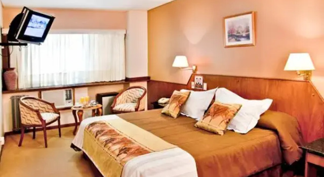 Трёхместный номер Standard с красивым видом из окна Quintana Hotel
