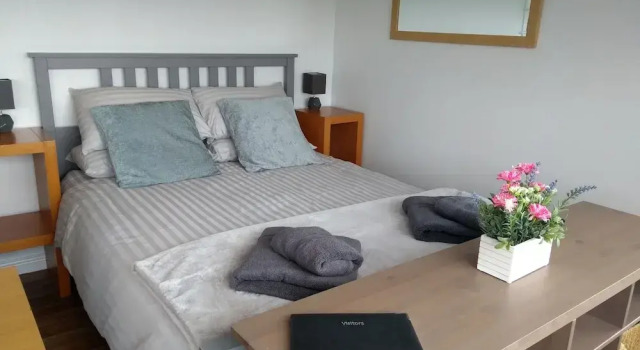 Cleeves Cabins, Arran Luxury Lodge With hot tub, Prenota Casa vacanze Ville a Firth of Clyde, Villa