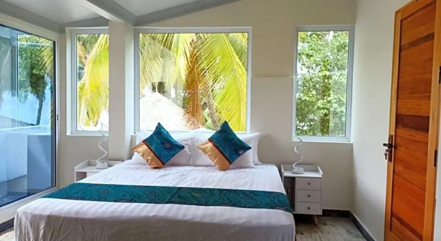 Island Life Maldives Retreat & Spa, Prenota Resort Magoodhoo Faafu Atoll