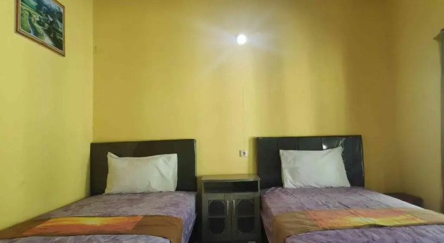 Номер Deluxe OYO 90547 Pondok Saren Anyar