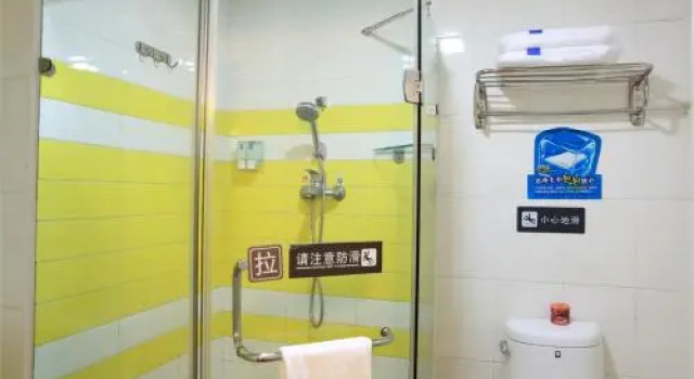 Lijiang Yulongshan Hotel, Забронировать Отель СПА-отели Лицзян, рядом с Loyalty Arch, SPA-услуги
