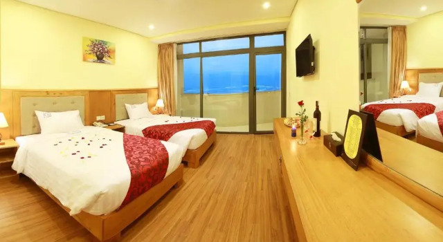 Двухместный номер Deluxe с балконом Lunar Hotel Danang