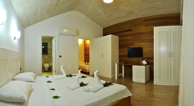Семейное бунгало Deluxe с балконом Apella Hotel