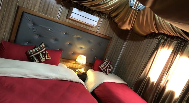 Трёхместный номер Deluxe Sharah Luxury Camp