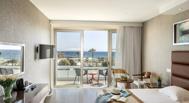 Номер Superior с видом на море Faros Hotel Ayia Napa