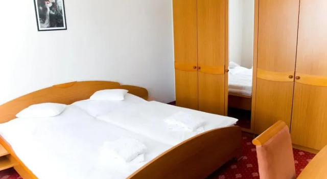Studio Central Point, Rezervovat Hotel Hotely v Trnavský kraj s parkováním, Parkování