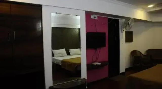 Hotel Utsav, Забронировать Отель Отели Насик 3 звезды, 3*