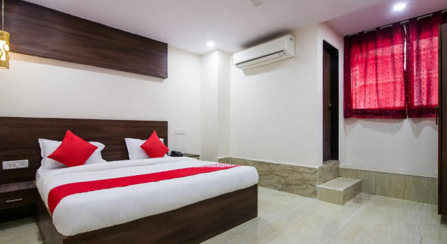 OYO 22907 Hotel Holiday, Rezerwuj Hotel Secunderabad 
