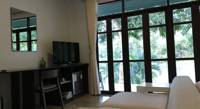 Doembangvilla, Rezervați Hotel Doem Bang 
