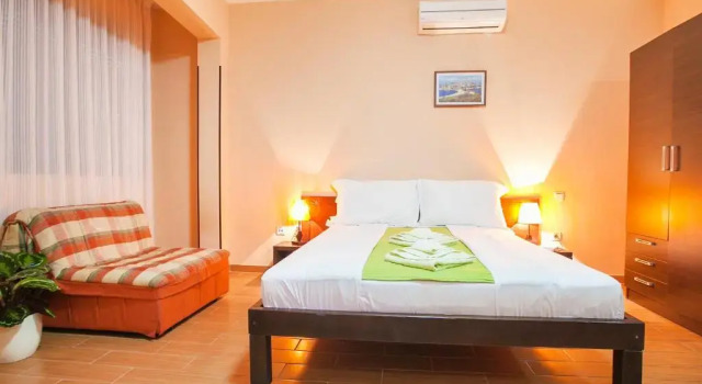 Студия с балконом Apartments Elite Azur
