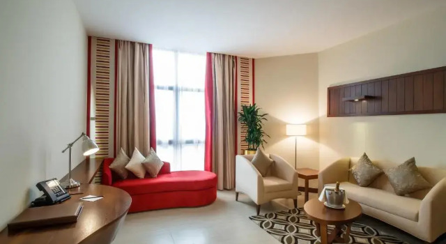 Полулюкс Western Hotel - Madinat Zayed