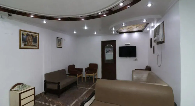 OYO 27802 Hotel Boom Room