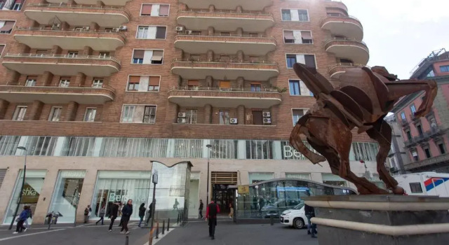 Napoli Bonita b&b, Забронировать Отель Отели Неаполя с завтраком, рядом с Кафедральный собор Неаполя, Завтраки