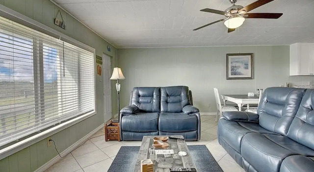 Island 109 3 Bedroom Condo
