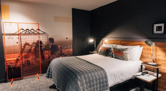 Номер Comfort Bullitt Hotel