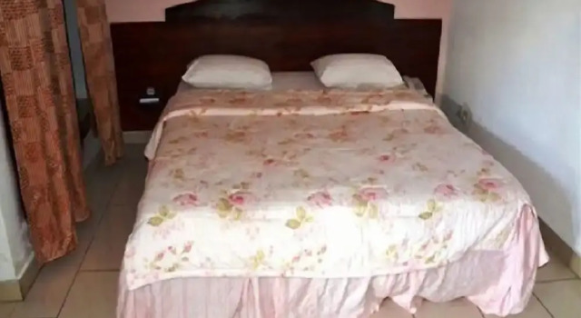 Hotel Residence Berah, Забронировать Отель Ямусукро Кот-д'Ивуар
