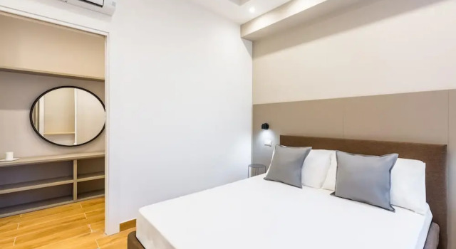 Colonna Apartment 4 by Wonderful Italy