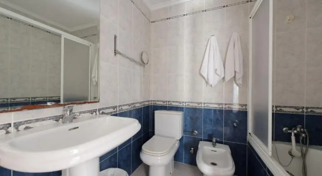 Апартаменты с балконом Hostal Alba
