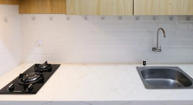 Студия Best Deal And Smart Living Studio At Grand Sungkono Lagoon Apartment