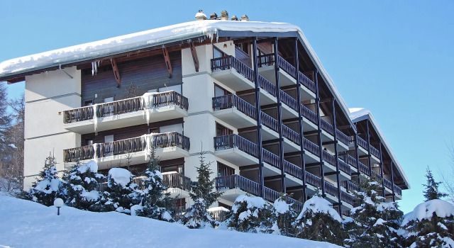 Apartment Eden Roc II Nendaz Station, Book Lejlighed Hoteller i 4 Valleys med pool, Swimmingpool
