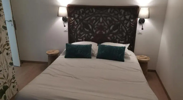 Двухместный номер Superior Logis Le Relais du Chapeau Rouge