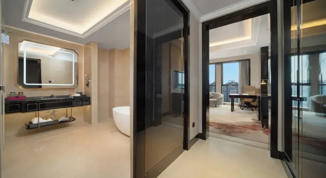 Номер Superior Crowne Plaza Chengdu Tianfu New Area by IHG