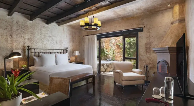Номер Premium El Convento Boutique Hotel