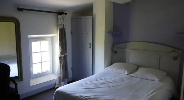 Aux Chambres des Bujours, Rezerwuj Pensjonat Hotele w Charente-Maritime z parkingiem, Parking