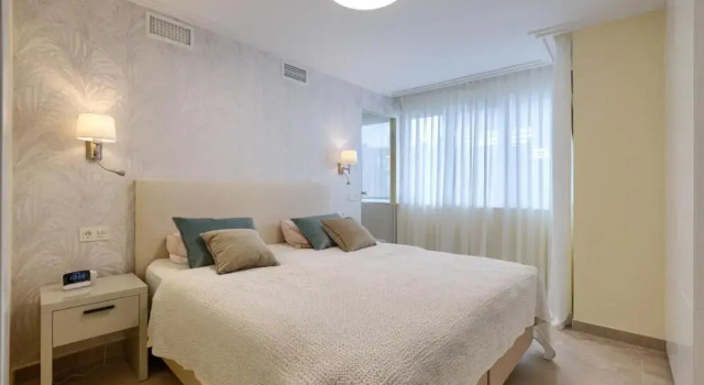 Luxury 3 Bedroom Beach Front Apartment in Marbella, Забронировать Апартаменты/квартира Марбелья Коста-дель-Соль, рядом с Городской театр Марбельи