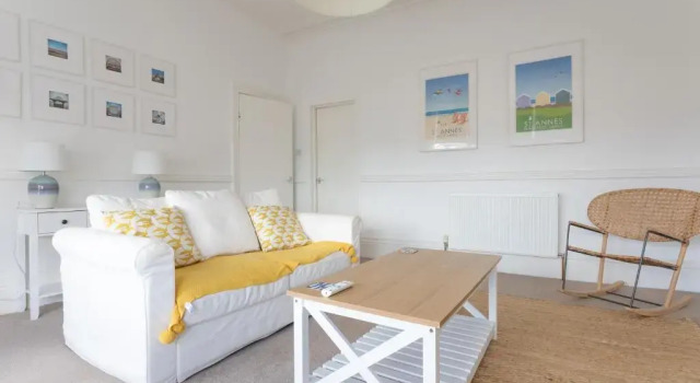 Апартаменты Superior The Chymes Holiday Flats