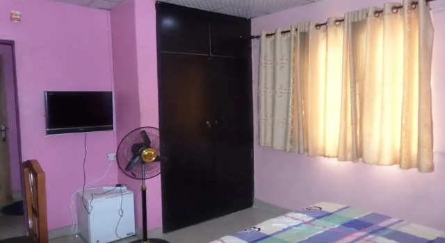 Kosmic Suite, Buchen Sie Hotel Hotels in Lagos mit Frühstück, Frühstück