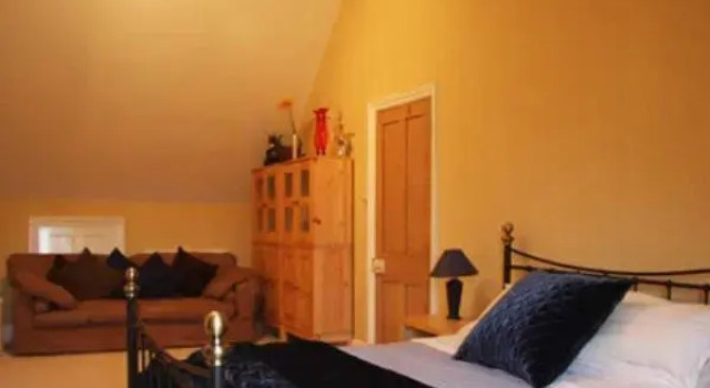 Salisbury House B & B