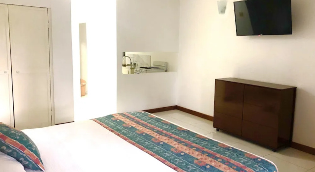 Студия с балконом Negril Beach Club Condos