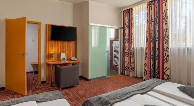 Четырёхместный номер Standard Arthotel ANA Style Augsburg