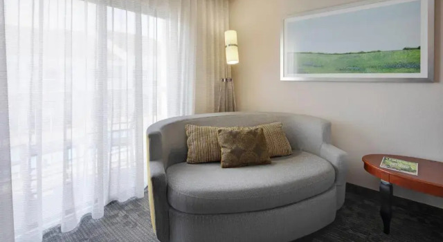 Номер Standard Courtyard by Marriott Addison Midway
