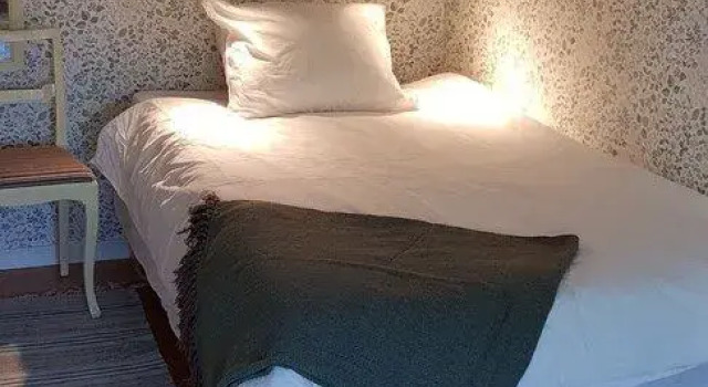 Horvan Bokkafé & Bed & Breakfast, Забронировать Отель Боргхольм лен Кальмар