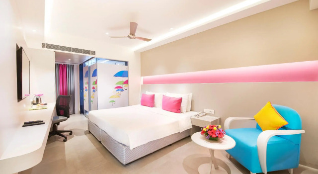 Номер Superior ZIBE Luxe Hyderabad by GRT Hotels