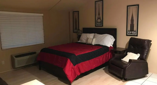 Четырёхместный люкс Economy Guest Village and Apartments