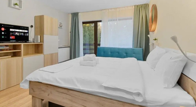 Cozy Studio With Panoramic Mountain View