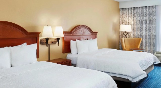 Четырёхместный номер Standard Hampton Inn & Suites Concord-Charlotte