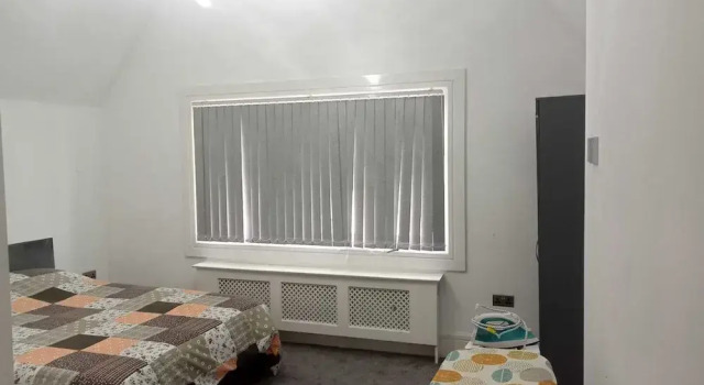 Charming 2-bed Apartment in Wolverhampton, Varaa Huoneisto Asunnot kohteessa Merseyside, Huoneisto