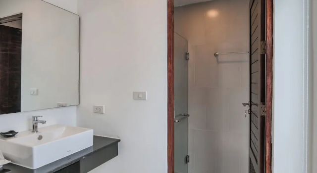 Люкс с видом на сад SEAnery Beach Resort