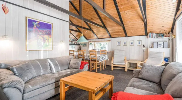4 Person Holiday Home in Ringkobing, Rezerwuj Dom wakacyjny Domki letniskowe w Vestjylland, Domek