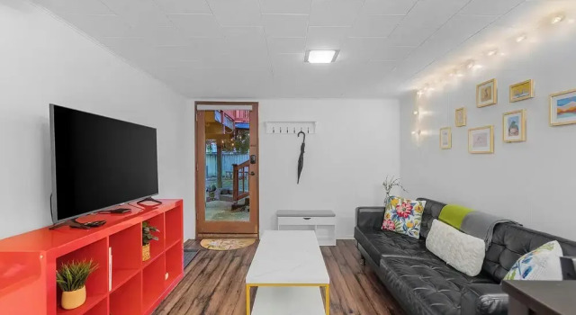 Green Lake Zen Low Level Garden Suite, Забронировать Апартаменты/квартира Сиэтл штат Вашингтон, рядом с Кинотеатр Grand Illusion