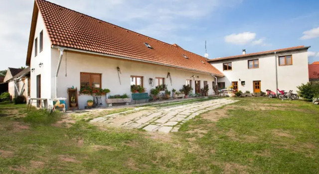 Penzion u lípy, Prenota Hotel  