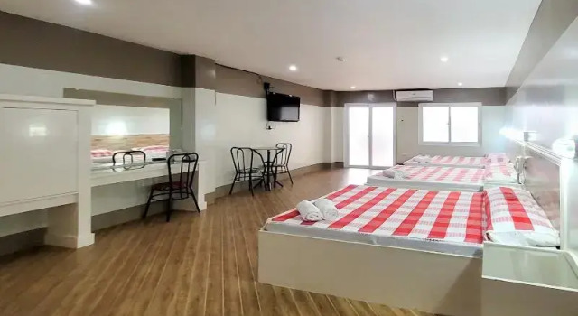 Семейный номер Standard Green Meadows Hotel & Restaurant