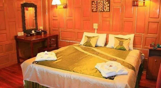 Nongwuaso Resort, Varaa Lomakeskus Hotellit North-Eastern Thailand pysäköinnillä, Pysäköinti