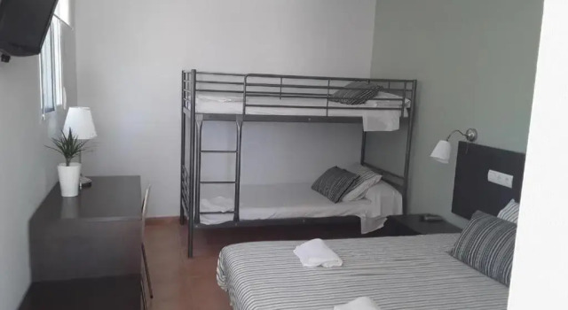 Четырёхместный номер Standard Hostal Ayamonte Los Mellizos