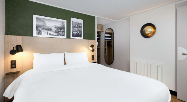 Campanile Montpellier Sud, Rezervovat Hotel Hotely v Montpellier s bazénem, poblíž Bowlingstar, Bazén