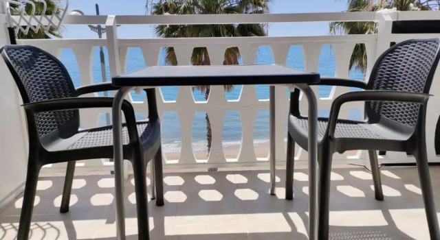 Апартаменты Beach front Esther 5